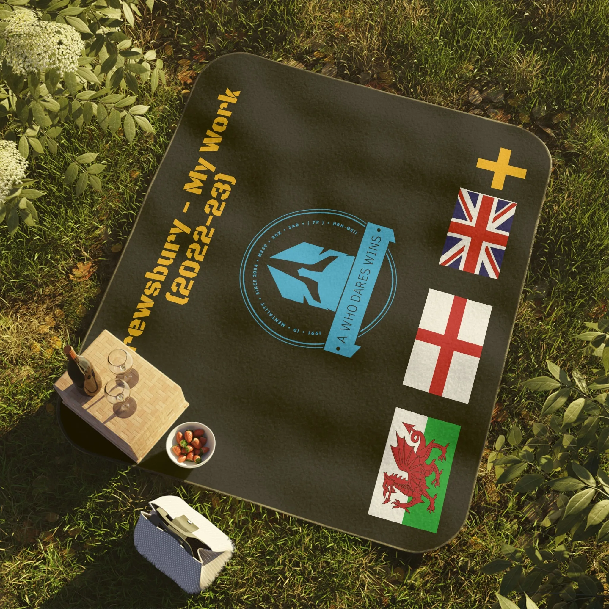 A1WDW MY WORK Picnic Blanket