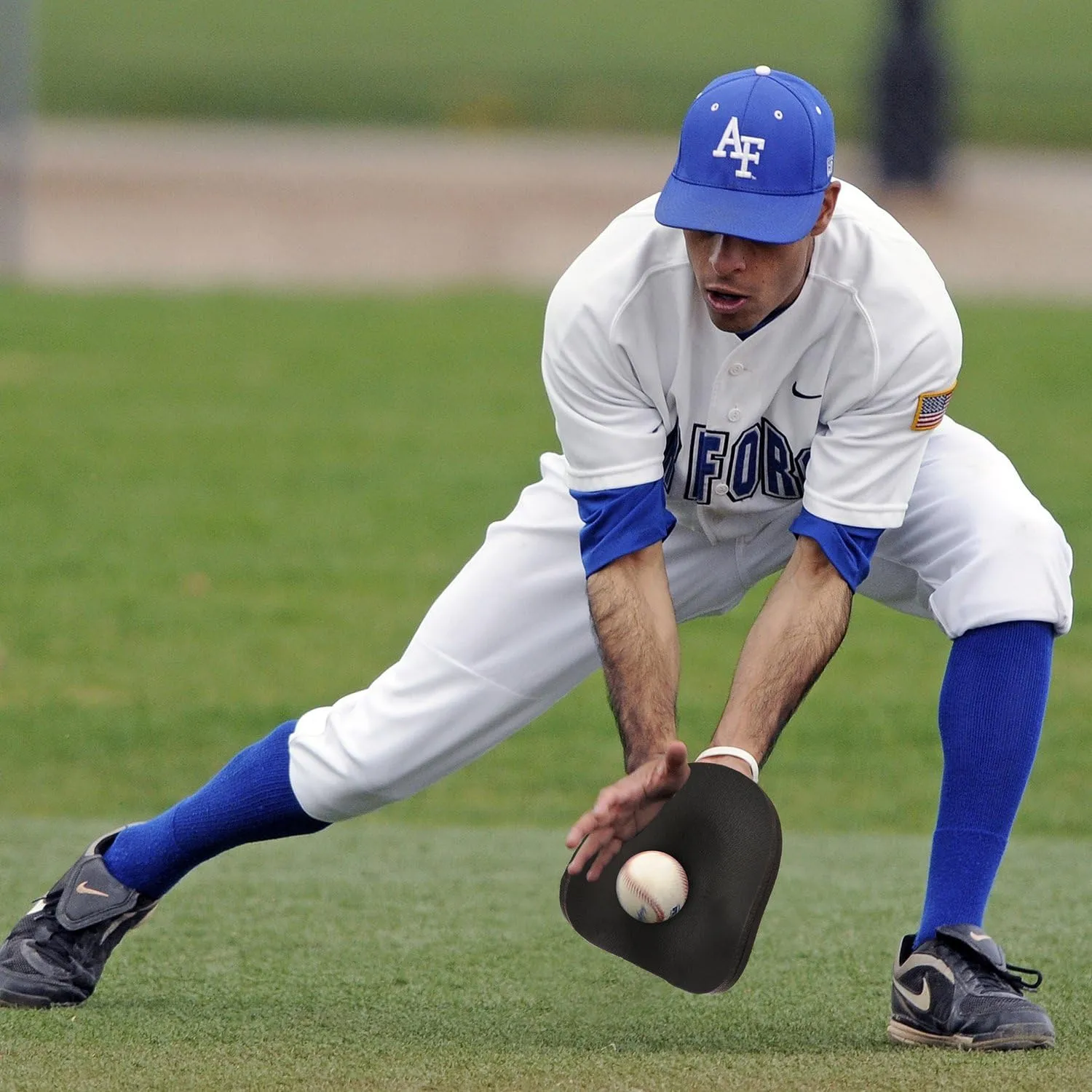 Softhands Foam Fielding Trainer Quik Hands Batting Baseball Infield Practice Two-Hands